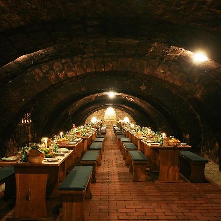 Borgaleria Hotel Tokaj Bagian luar foto