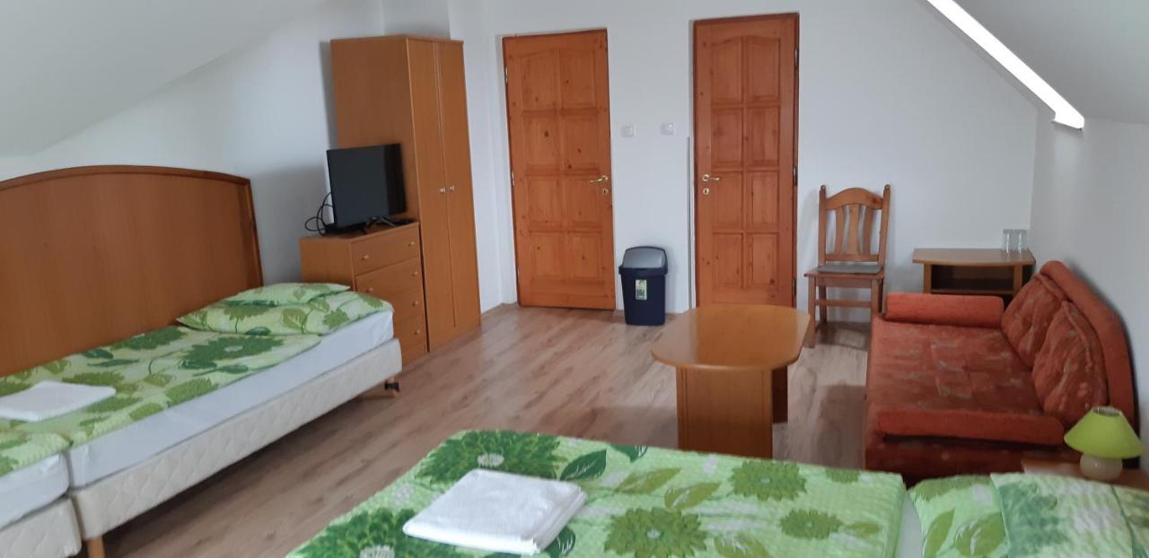 Borgaleria Hotel Tokaj Bagian luar foto